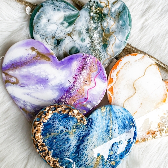 Resin Art on Heart Wooden Panel 9" - Picture 7 of 12